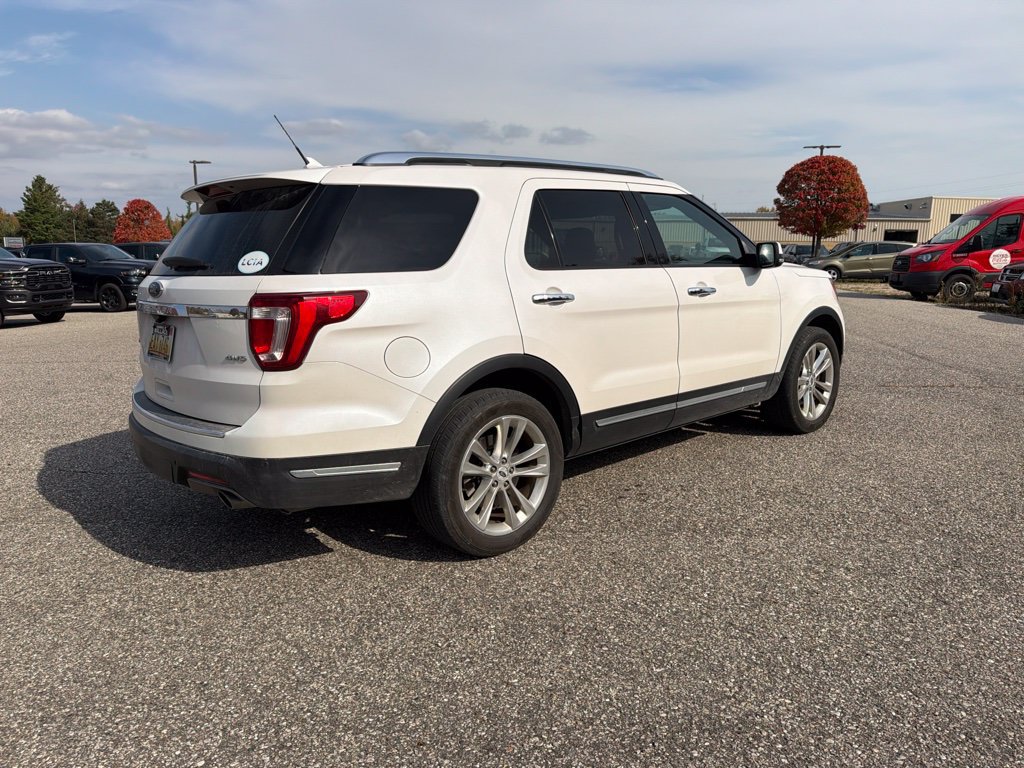 Used 2019 Ford Explorer Limited w/ Class III Trailer Tow Package AWD/4WD image 9