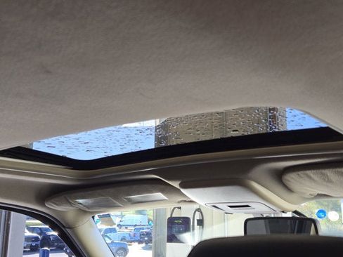 Used 2010 Ford Explorer Sport Trac Limited image 11