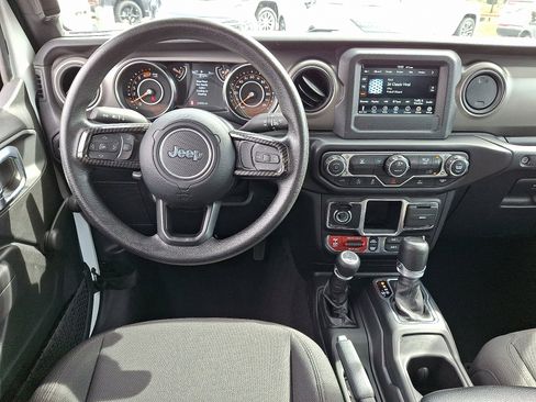 Used 2022 Jeep Wrangler Unlimited Sport image 11