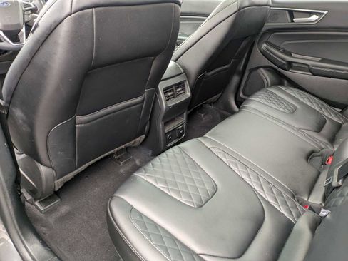 Used 2023 Ford Edge Titanium w/ Class II Trailer Tow Package image 17