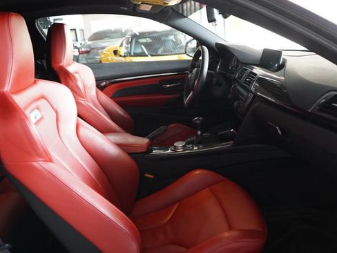 Used 2017 BMW M4 Coupe RWD image 15