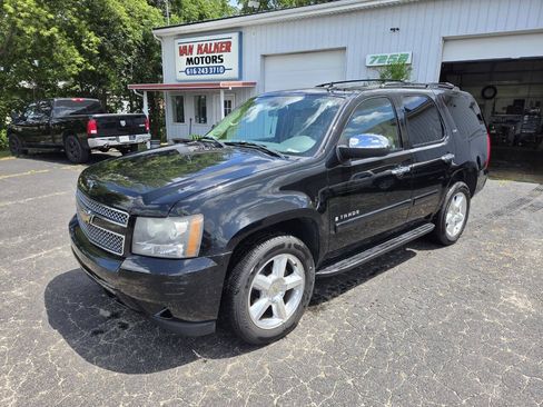 Used 2008 Chevrolet Tahoe LTZ w/ LTZ Preferred Equipment Group AWD/4WD image 2