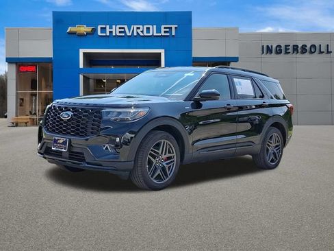 Used 2025 Ford Explorer ST-Line w/ ST-Line Street Pack AWD/4WD image 38