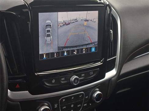 Used 2022 Chevrolet Traverse RS image 21
