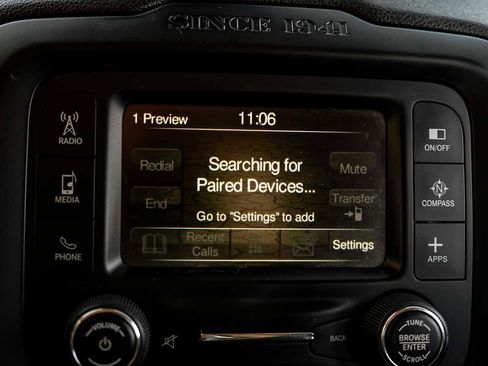 Used 2017 Jeep Renegade Latitude w/ Cold Weather Group image 26