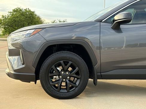 Used 2025 Toyota RAV4 LE image 5