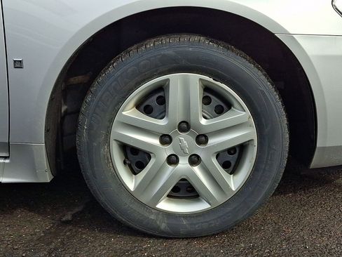 Used 2010 Chevrolet Impala LS image 9