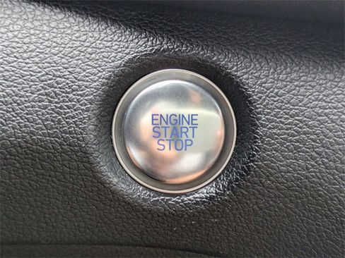 Used 2023 Hyundai Santa Fe SEL image 28