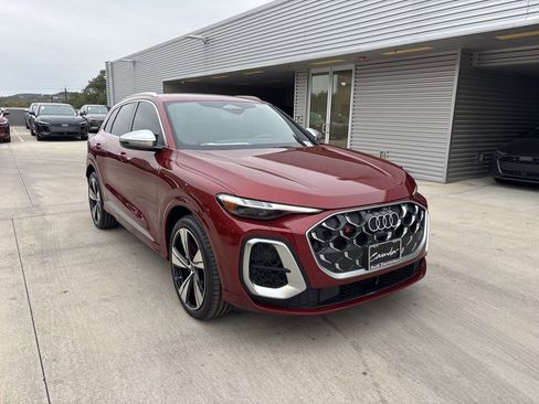 New 2025 Audi SQ5 Premium Plus image 3