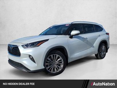 Used 2022 Toyota Highlander Platinum