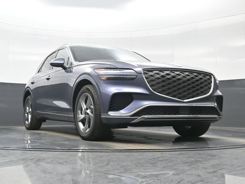New 2026 Genesis GV70 2.5T Select image 11