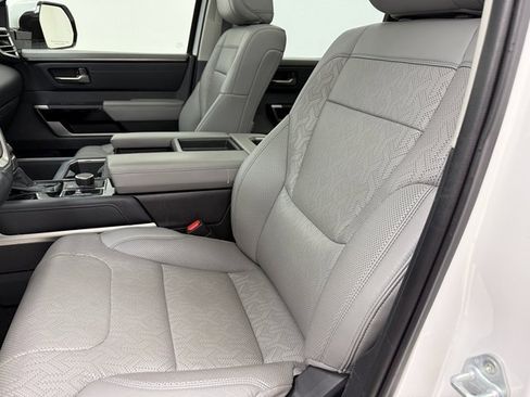 Used 2022 Toyota Tundra Limited image 25