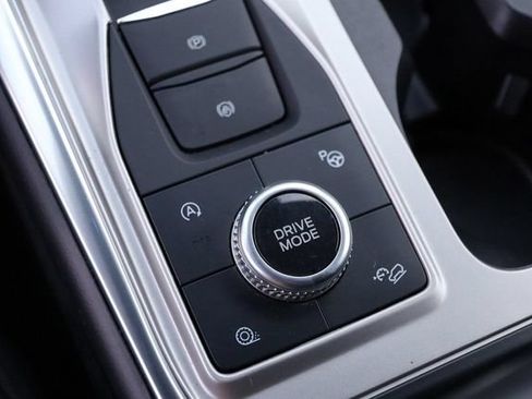 Used 2020 Ford Explorer Platinum AWD/4WD image 22