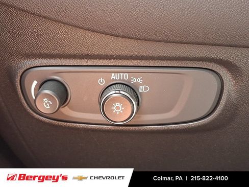 Used 2023 Chevrolet Equinox LS w/ LS Convenience Package FWD image 27
