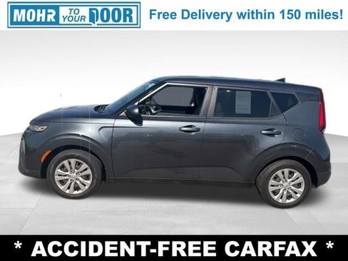Used 2021 Kia Soul LX FWD image 2