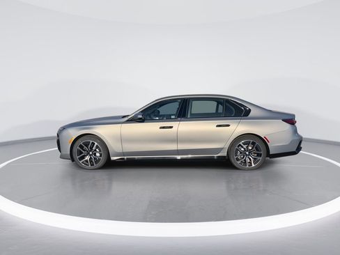 New 2025 BMW 760i xDrive image 5