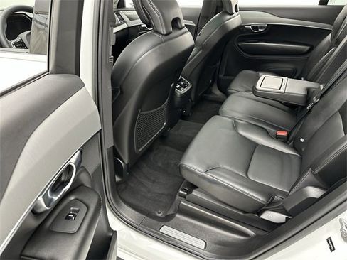 Certified 2023 Volvo XC90 B5 Core w/ Protection Package Premier image 23