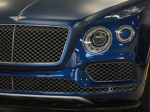 Used 2019 Bentley Bentayga image 8