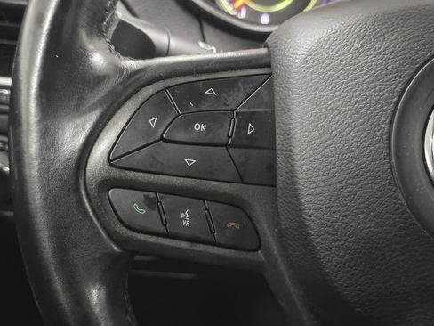 Used 2020 Jeep Cherokee Trailhawk AWD/4WD image 27