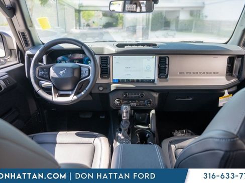 New 2026 Ford Bronco Outer Banks AWD/4WD image 3