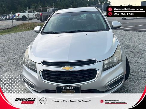 Used 2015 Chevrolet Cruze LT FWD image 1