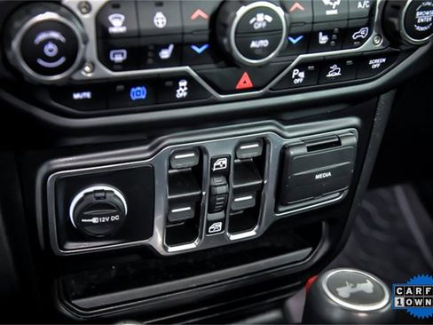 Used 2022 Jeep Wrangler Unlimited Sahara image 24