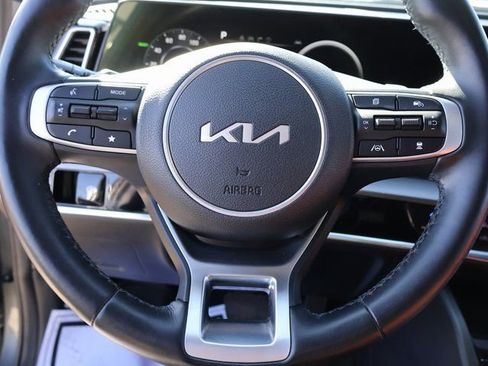 Used 2023 Kia Sportage SX Prestige image 32