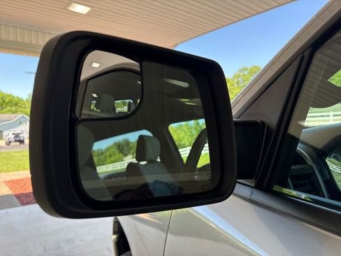 Used 2022 RAM 1500 Big Horn AWD/4WD image 33