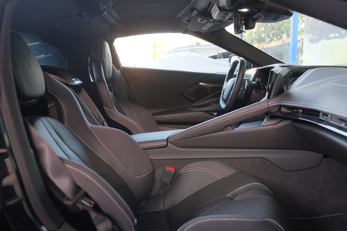 Used 2026 Chevrolet Corvette Stingray Preferred Cpe w/ Stealth Interior Trim Package RWD image 27