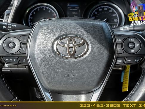Used 2020 Toyota Camry SE FWD image 23
