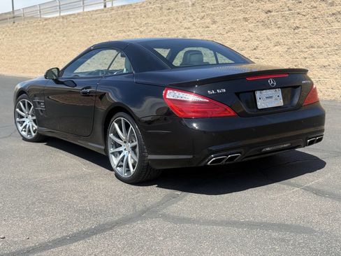 Used 2015 Mercedes-Benz SL 63 AMG image 2