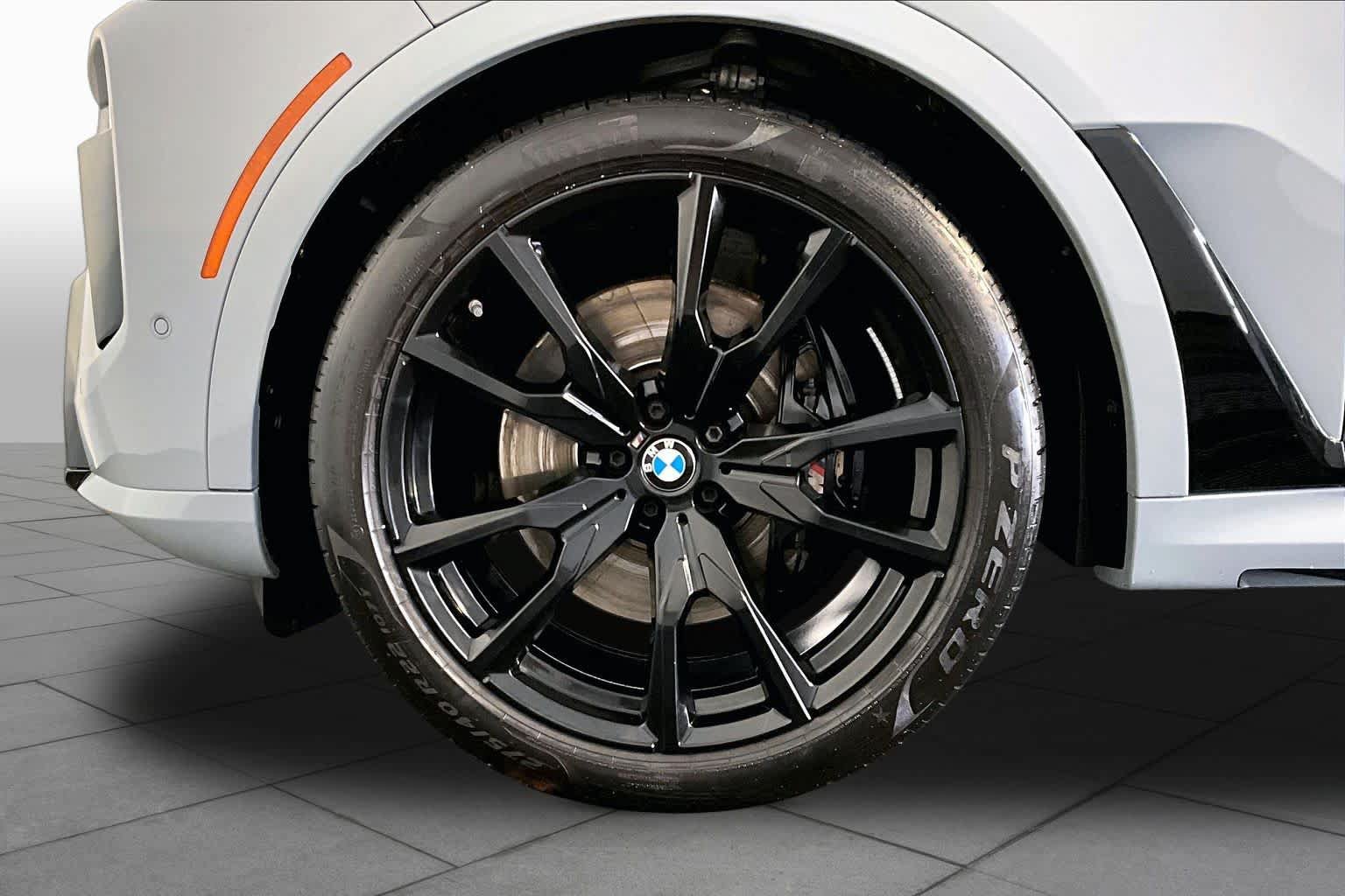 Used 2023 BMW X7 M60i w/ Executive Package AWD/4WD image 11