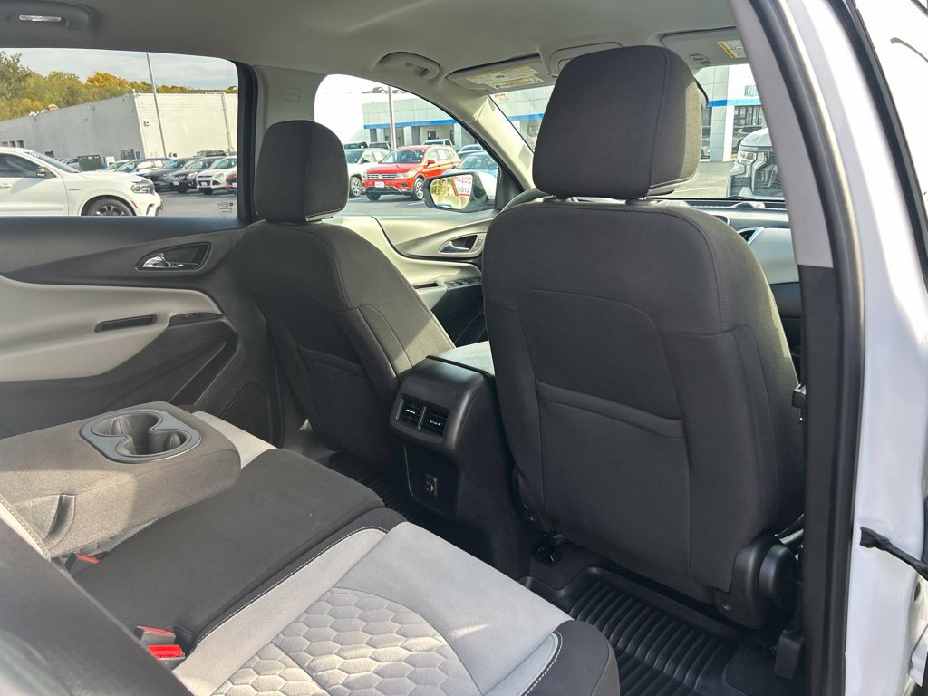 Used 2020 Chevrolet Equinox LT AWD/4WD image 38