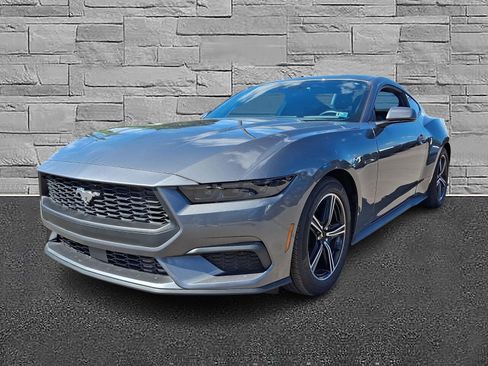 Certified 2025 Ford Mustang Coupe RWD image 4