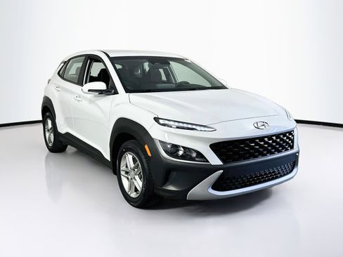 Used 2023 Hyundai Kona SE w/ Cargo Package image 3