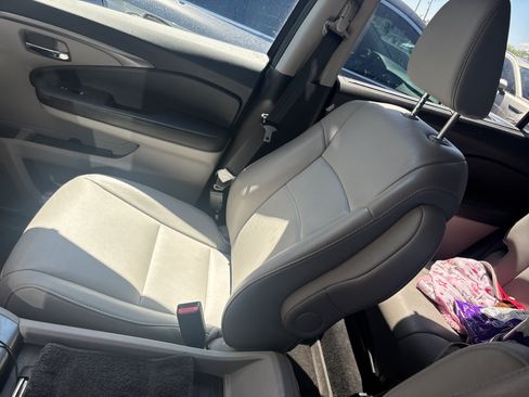 Used 2019 Honda Pilot EX-L image 4
