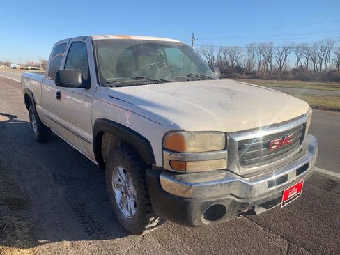 Used 2003 GMC Sierra 1500 SLE w/ Off-Road Package AWD/4WD image 7