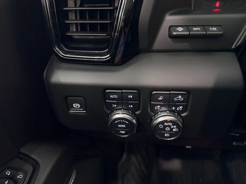 Certified 2024 GMC Sierra 2500 AT4 w/ AT4 Premium Plus Package AWD/4WD image 26