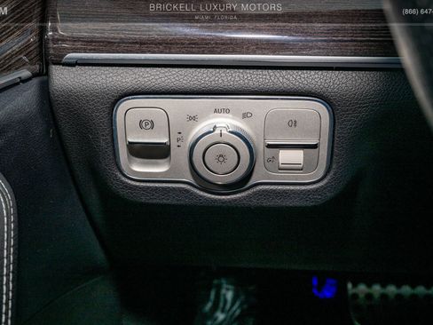 Used 2020 Mercedes-Benz GLE 350 image 32