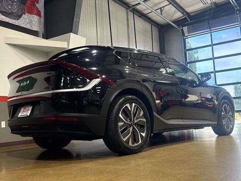 Used 2024 Kia EV6 Light AWD/4WD image 52