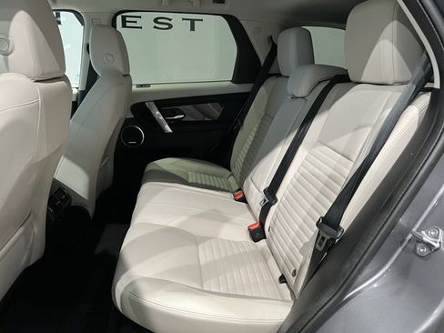 Used 2023 Land Rover Discovery Sport SE image 45