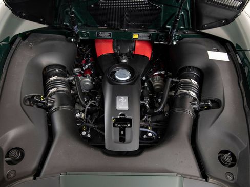 Certified 2022 Ferrari F8 Tributo RWD image 33