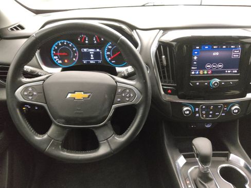 Used 2021 Chevrolet Traverse LT FWD image 22
