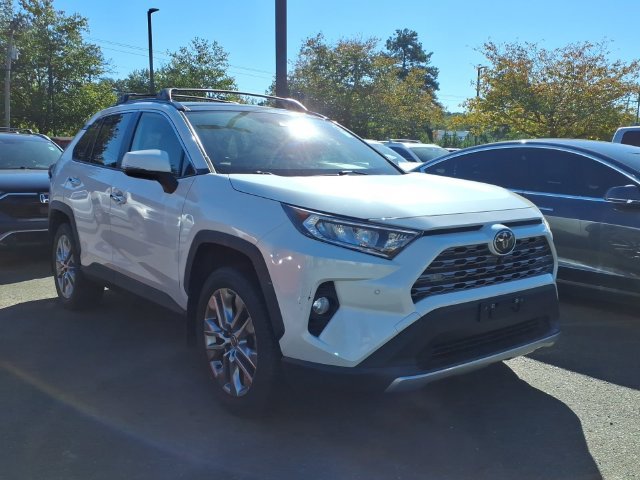 Used 2021 Toyota RAV4 Limited FWD image 4