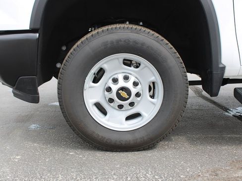 Used 2025 Chevrolet Silverado 2500 W/T RWD image 30