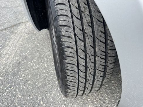 Used 2025 Nissan Versa SV image 27