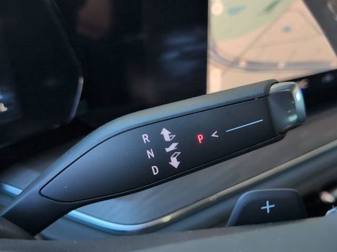 New 2026 Chevrolet Suburban LS image 22