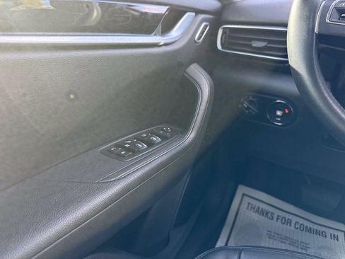 Used 2019 Maserati Levante AWD/4WD image 29