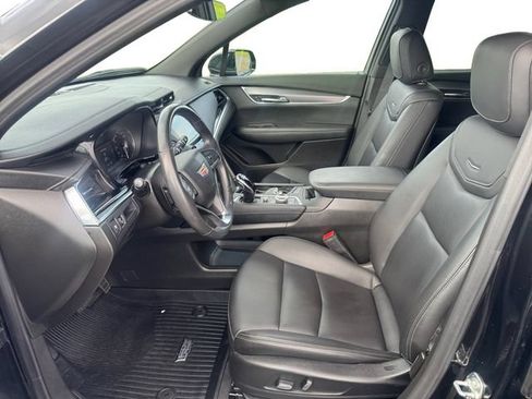 Certified 2024 Cadillac XT6 Luxury w/ LPO, Floor Liner Package AWD/4WD image 10
