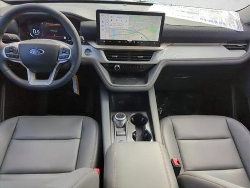 New 2026 Ford Explorer Active w/ Active Comfort Package image 15